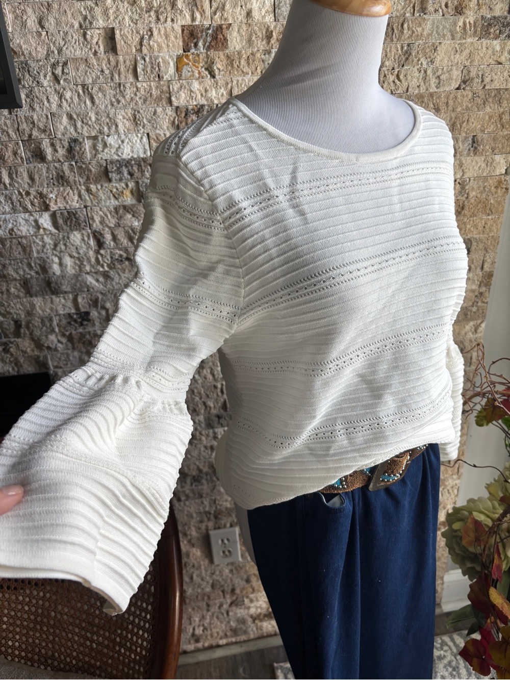 Jessica Simpson White Textured Bell Sleeve Top
